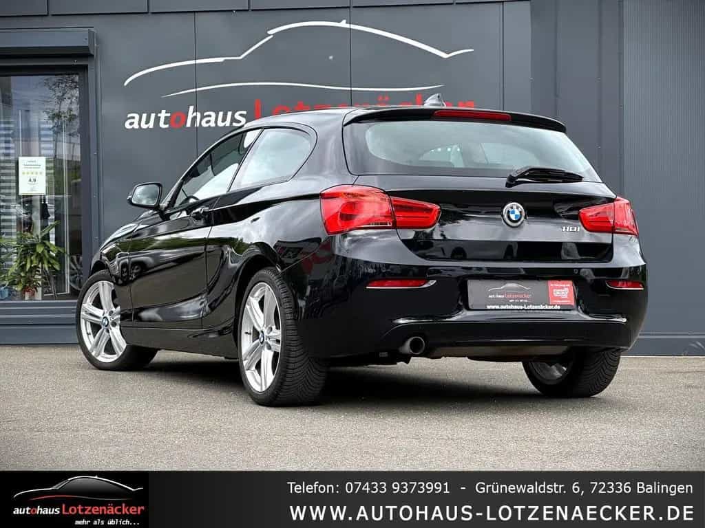 BMW 118 i Advantage NAVI|SHZ|LED|PDC|M-FELGEN 09/2018-photo-3
