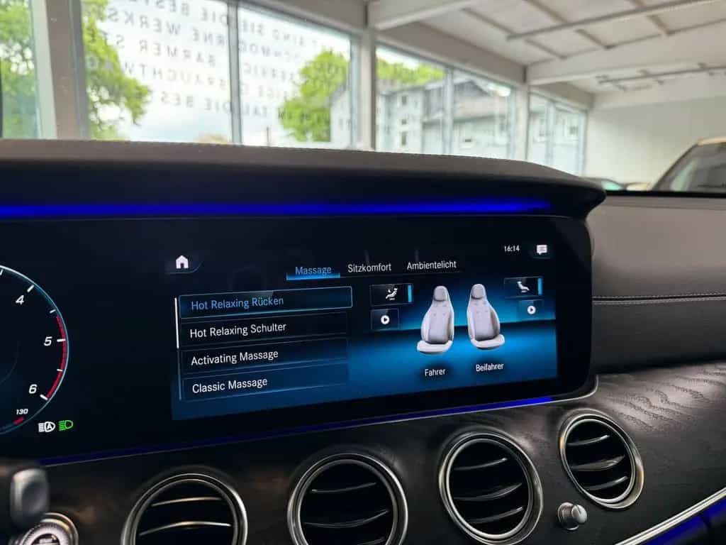 Mercedes-Benz E-Class T d AMG EXCLUSIVE+MBEAM+AHK+DISTR+MASSAGE 11/2020-photo-21