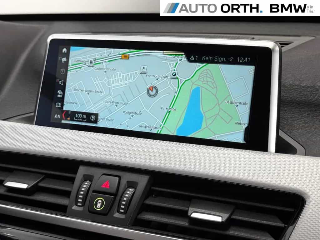 BMW X1 xDrive20i AUT M-SPORT LEDER NAVI+ HUD LED RFK 12/2017-photo-20