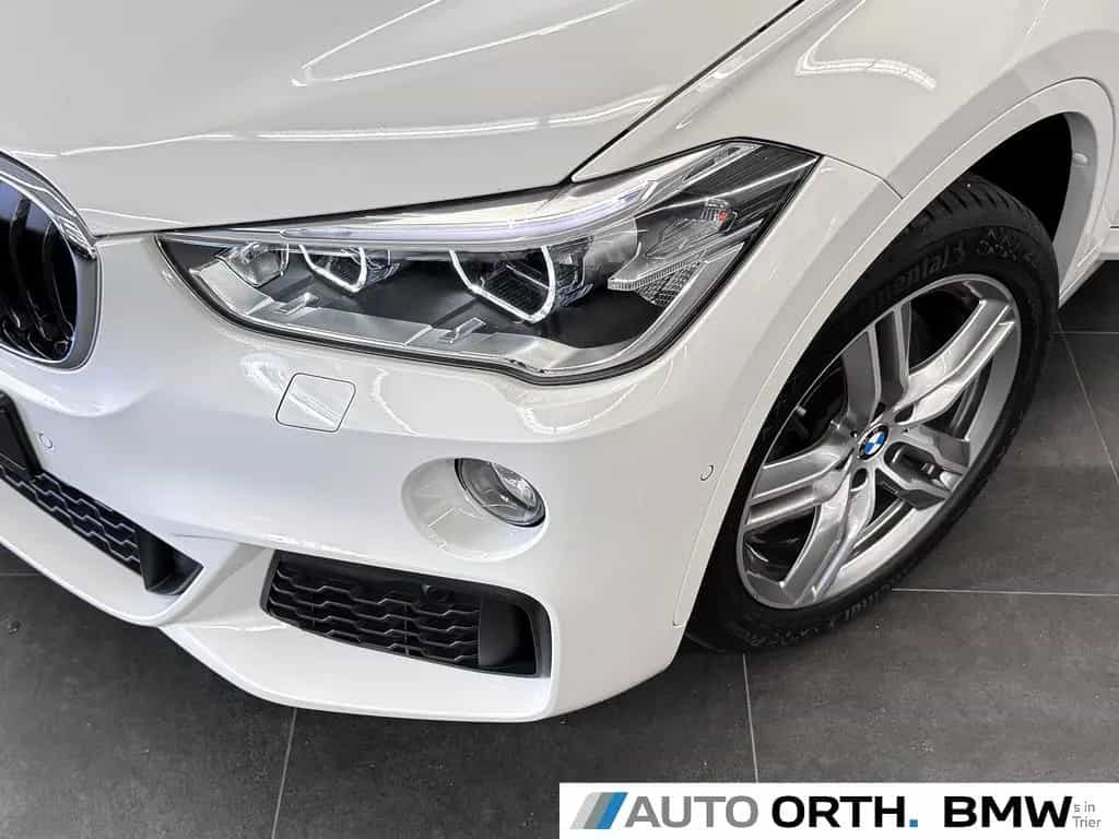BMW X1 xDrive20i AUT M-SPORT LEDER NAVI+ HUD LED RFK 12/2017-photo-27
