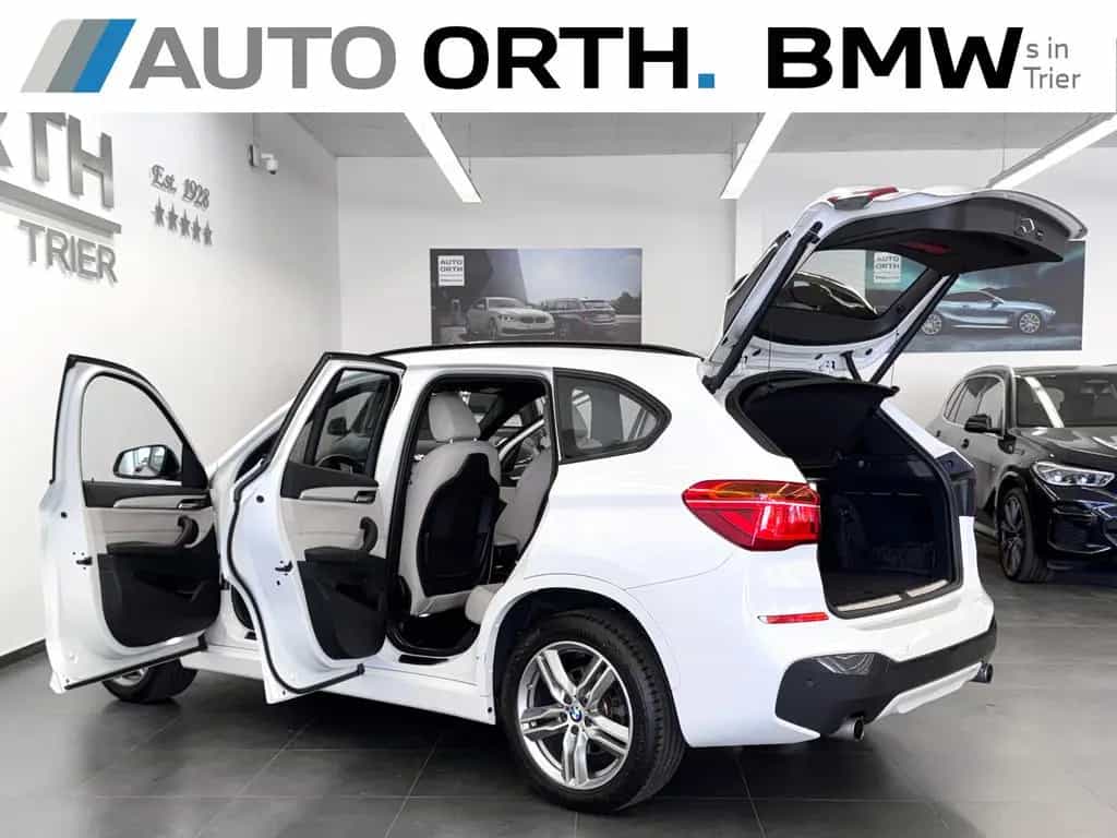 BMW X1 xDrive20i AUT M-SPORT LEDER NAVI+ HUD LED RFK 12/2017-photo-9