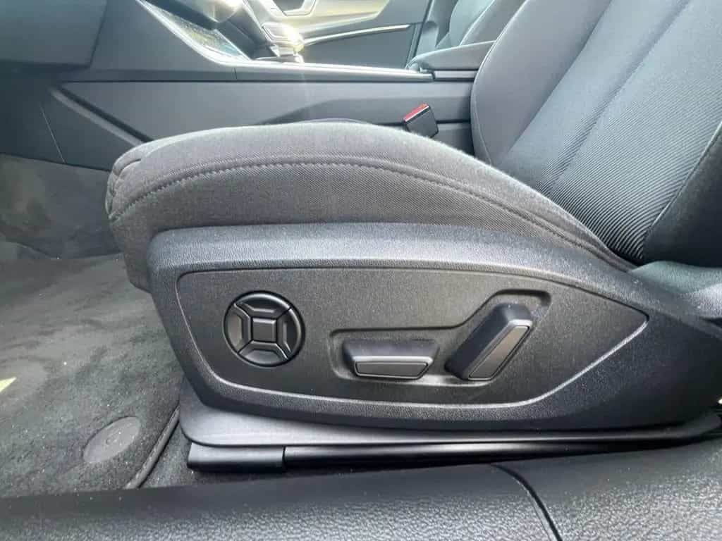 Audi A6 Avant sport 40 TDI quattro S Line OPTIK-SCHWA 09/2022-photo-17