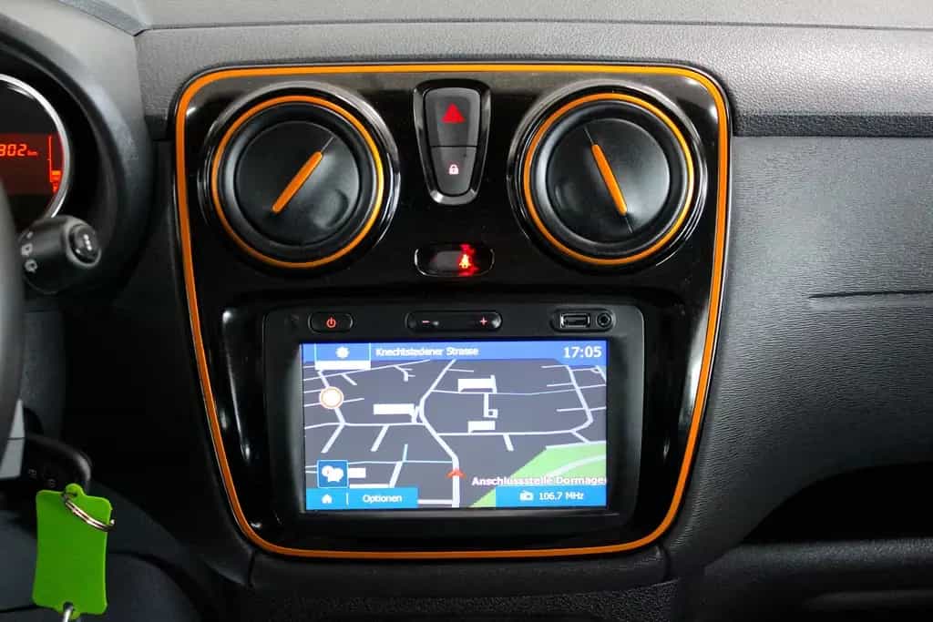 Dacia Dokker TCe 115 Stepway Celebration *1.HAND*NAVI* 01/2018-photo-12