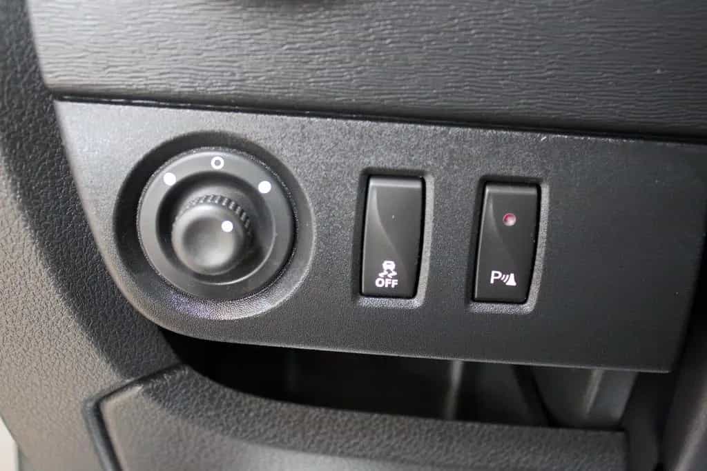 Dacia Dokker TCe 115 Stepway Celebration *1.HAND*NAVI* 01/2018-photo-24