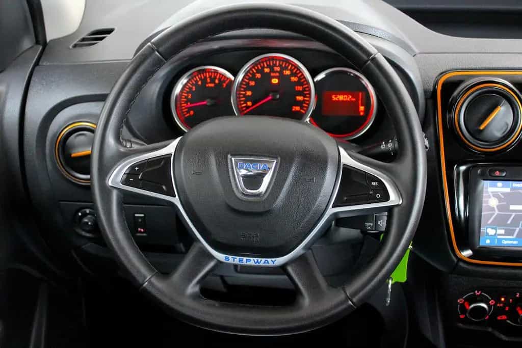 Dacia Dokker TCe 115 Stepway Celebration *1.HAND*NAVI* 01/2018-photo-27