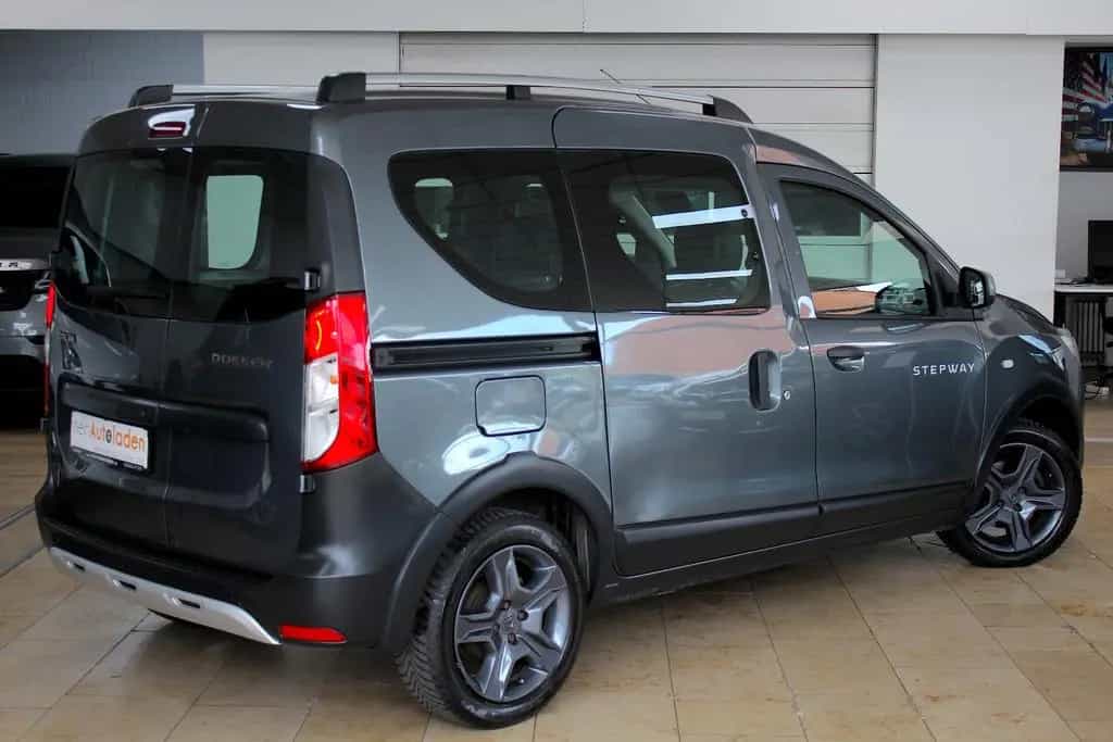 Dacia Dokker TCe 115 Stepway Celebration *1.HAND*NAVI* 01/2018-photo-6
