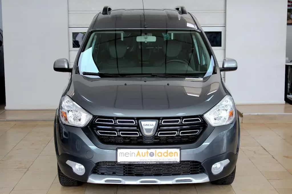 Dacia Dokker TCe 115 Stepway Celebration *1.HAND*NAVI* 01/2018-photo-8