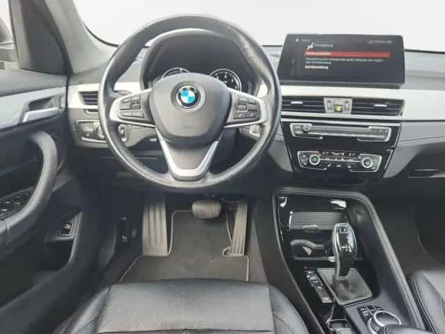 BMW X1 xDrive20d xLine 06/2020-photo-13