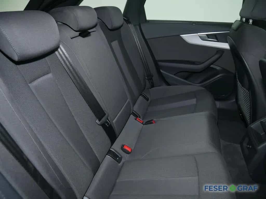 Audi A4 Avant S line 35 TDI S tronic S 120(163 02/2023-photo-4