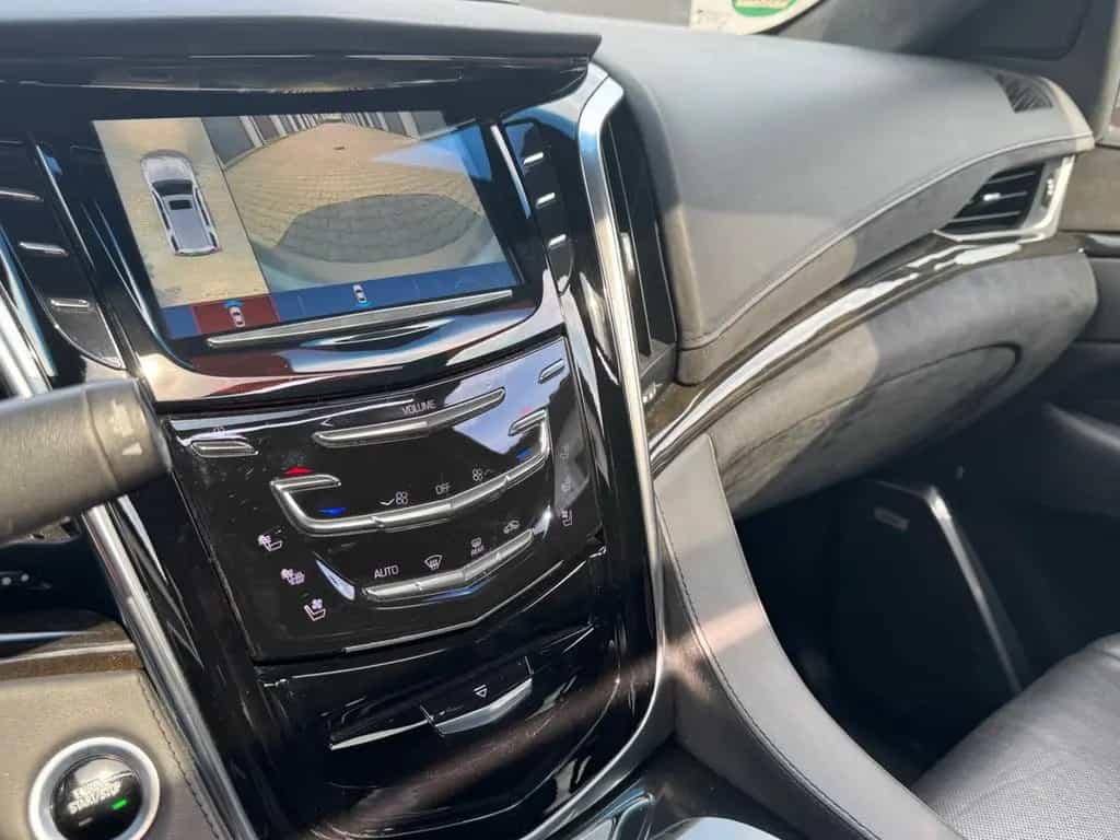 Cadillac Escalade 6.2 V8 Platinum / Deutsch/1. Hand/360° 10/2018-photo-13