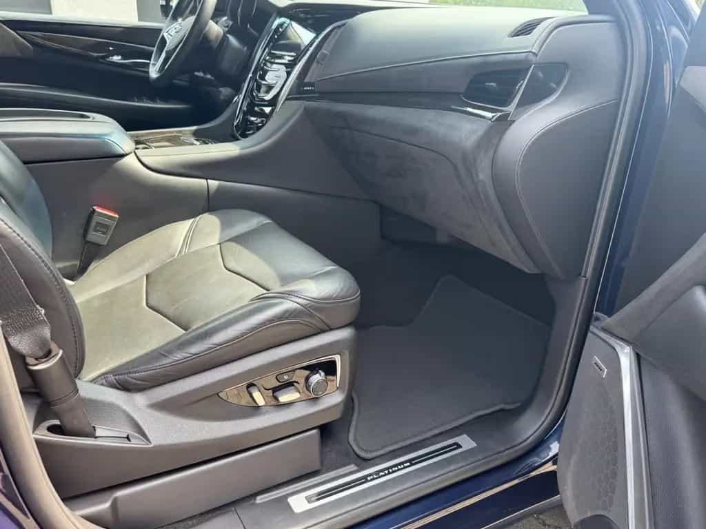 Cadillac Escalade 6.2 V8 Platinum / Deutsch/1. Hand/360° 10/2018-photo-8