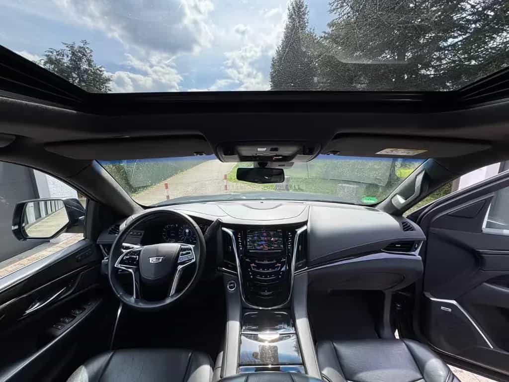 Cadillac Escalade 6.2 V8 Platinum / Deutsch/1. Hand/360° 10/2018-photo-9