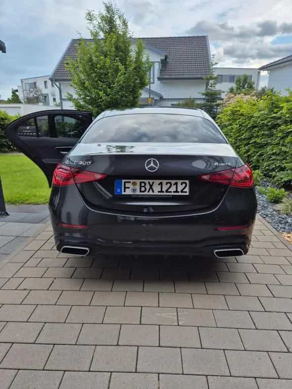 Mercedes-Benz C 300 4MATIC Autom. - 05/2022-photo-11