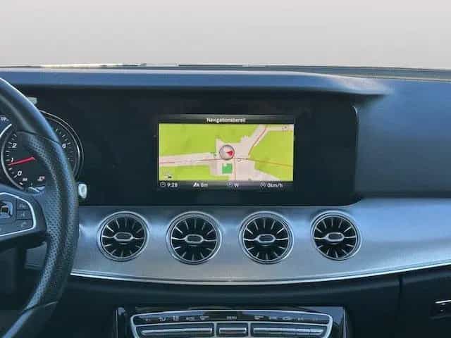 Mercedes-Benz E 200 Avantgarde Pano. Kamera LED Ambiente 05/2018-photo-14