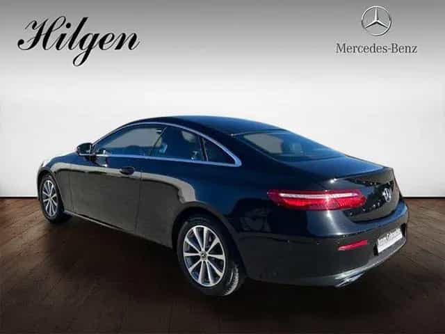 Mercedes-Benz E 200 Avantgarde Pano. Kamera LED Ambiente 05/2018-photo-6
