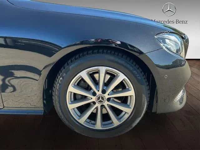Mercedes-Benz E 200 Avantgarde Pano. Kamera LED Ambiente 05/2018-photo-8