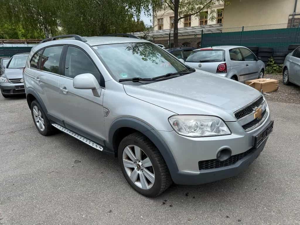 Chevrolet Captiva 2.0 LT 4WD 7-Sitzer 01/2007-photo-1