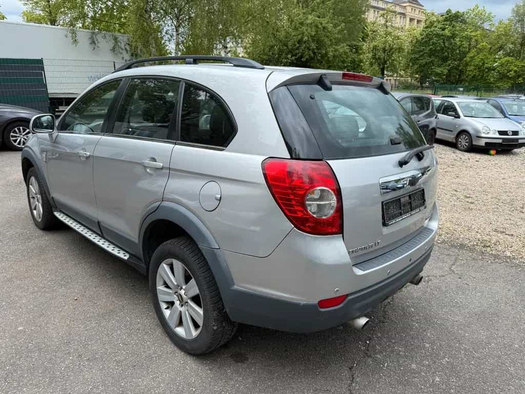 Chevrolet Captiva 2.0 LT 4WD 7-Sitzer 01/2007-photo-3