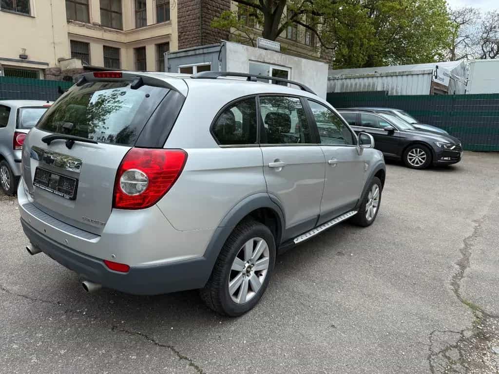 Chevrolet Captiva 2.0 LT 4WD 7-Sitzer 01/2007-photo-4