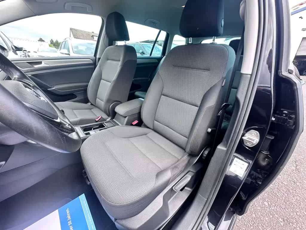 Volkswagen Golf VII Variant BMT 125PS SHZ PDC 2.HD VIEL NEU 04/2014-photo-10