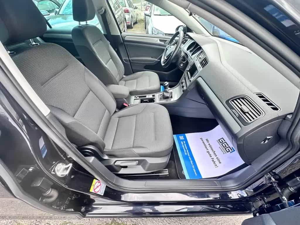Volkswagen Golf VII Variant BMT 125PS SHZ PDC 2.HD VIEL NEU 04/2014-photo-12