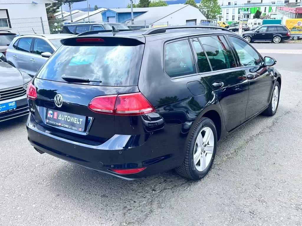 Volkswagen Golf VII Variant BMT 125PS SHZ PDC 2.HD VIEL NEU 04/2014-photo-5