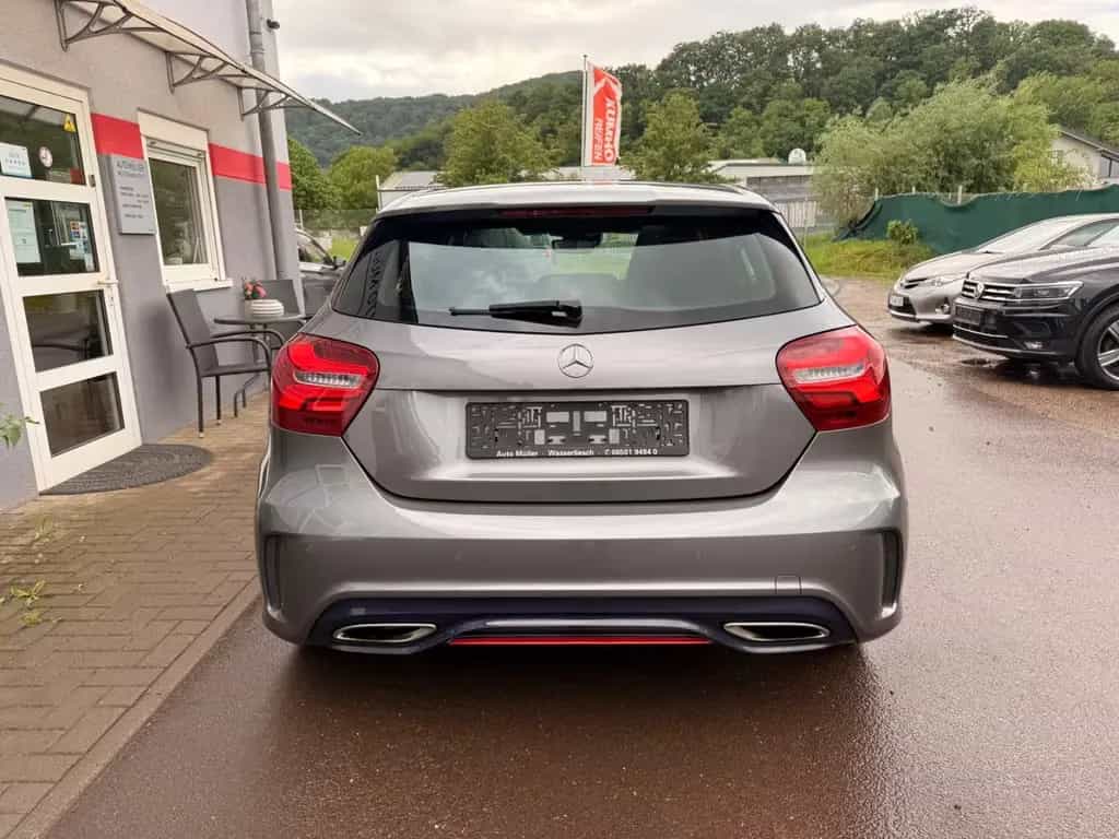 Mercedes-Benz A 250 Sport Pano,, Klima, AMG-Styling-Sport, PDC 01/2018-photo-11