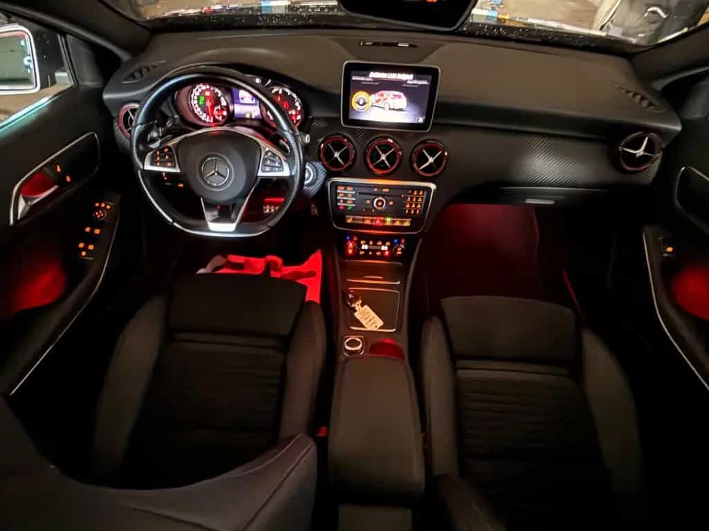 Mercedes-Benz A 250 Sport Pano,, Klima, AMG-Styling-Sport, PDC 01/2018-photo-23