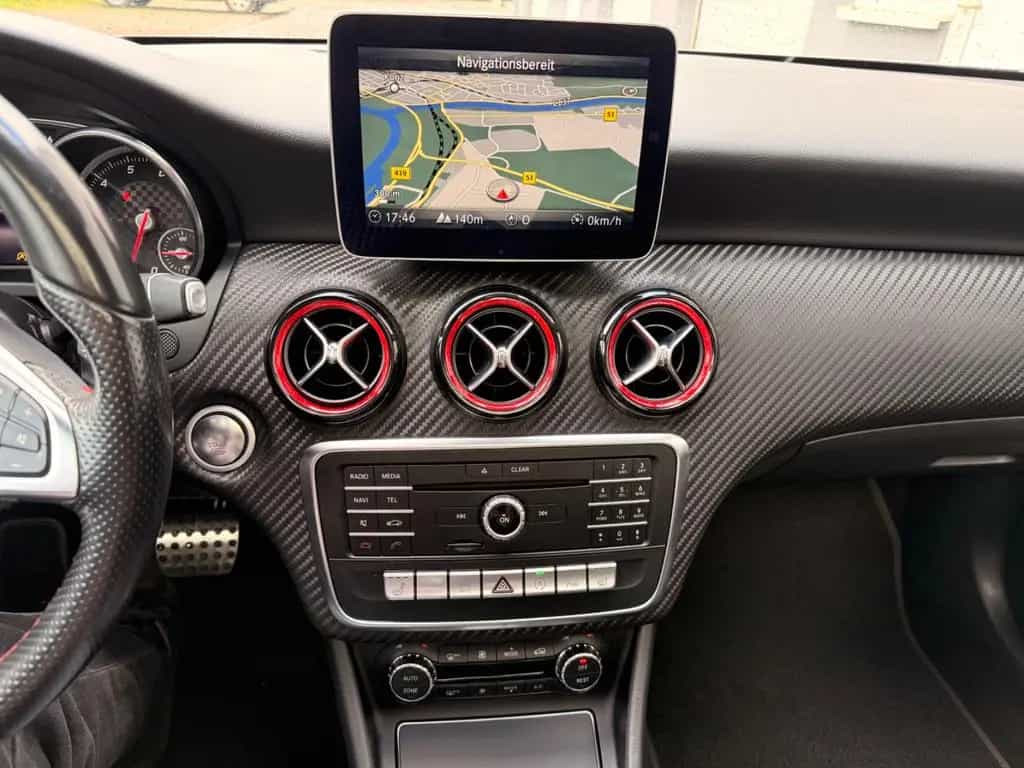 Mercedes-Benz A 250 Sport Pano,, Klima, AMG-Styling-Sport, PDC 01/2018-photo-28