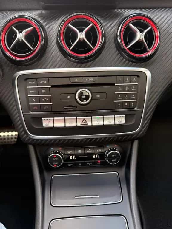 Mercedes-Benz A 250 Sport Pano,, Klima, AMG-Styling-Sport, PDC 01/2018-photo-29
