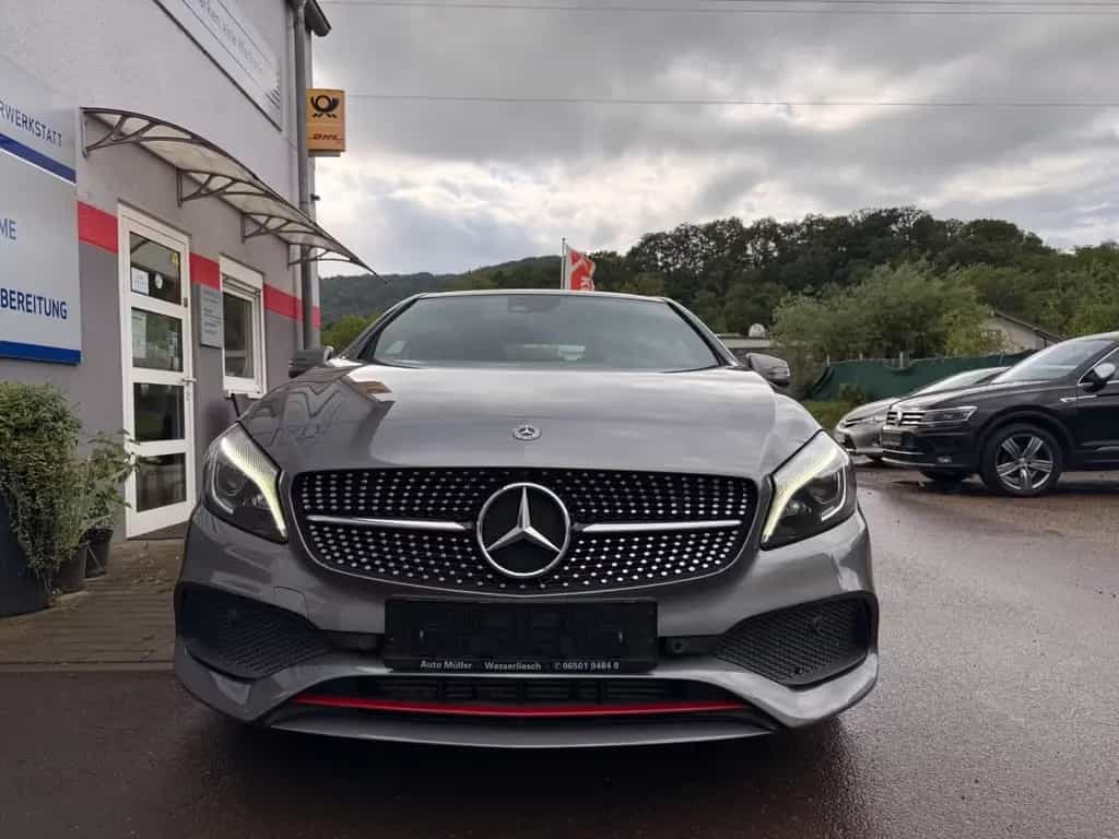 Mercedes-Benz A 250 Sport Pano,, Klima, AMG-Styling-Sport, PDC 01/2018-photo-3
