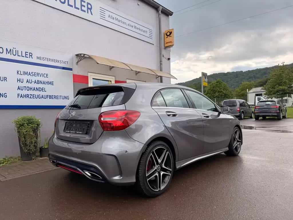 Mercedes-Benz A 250 Sport Pano,, Klima, AMG-Styling-Sport, PDC 01/2018-photo-7