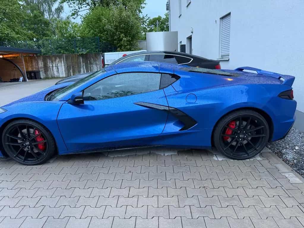 Corvette C8 1 Hand, GARANTIE, 10.000km, 2LT, Lift, 21 Zol 12/2023-photo-0