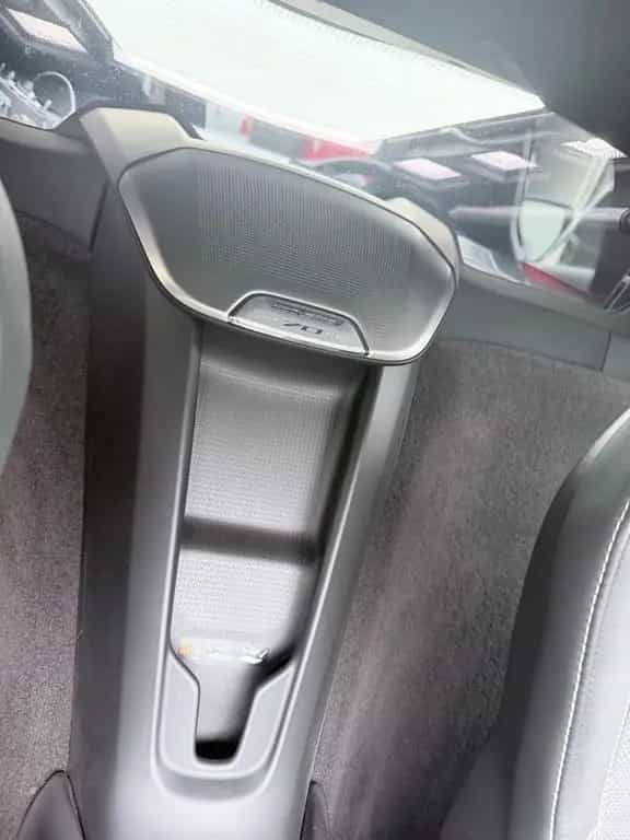 Corvette C8 1 Hand, GARANTIE, 10.000km, 2LT, Lift, 21 Zol 12/2023-photo-10