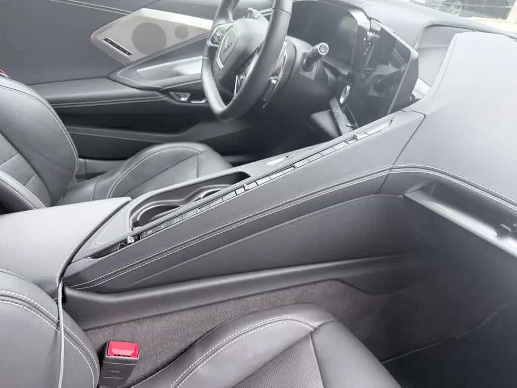 Corvette C8 1 Hand, GARANTIE, 10.000km, 2LT, Lift, 21 Zol 12/2023-photo-15