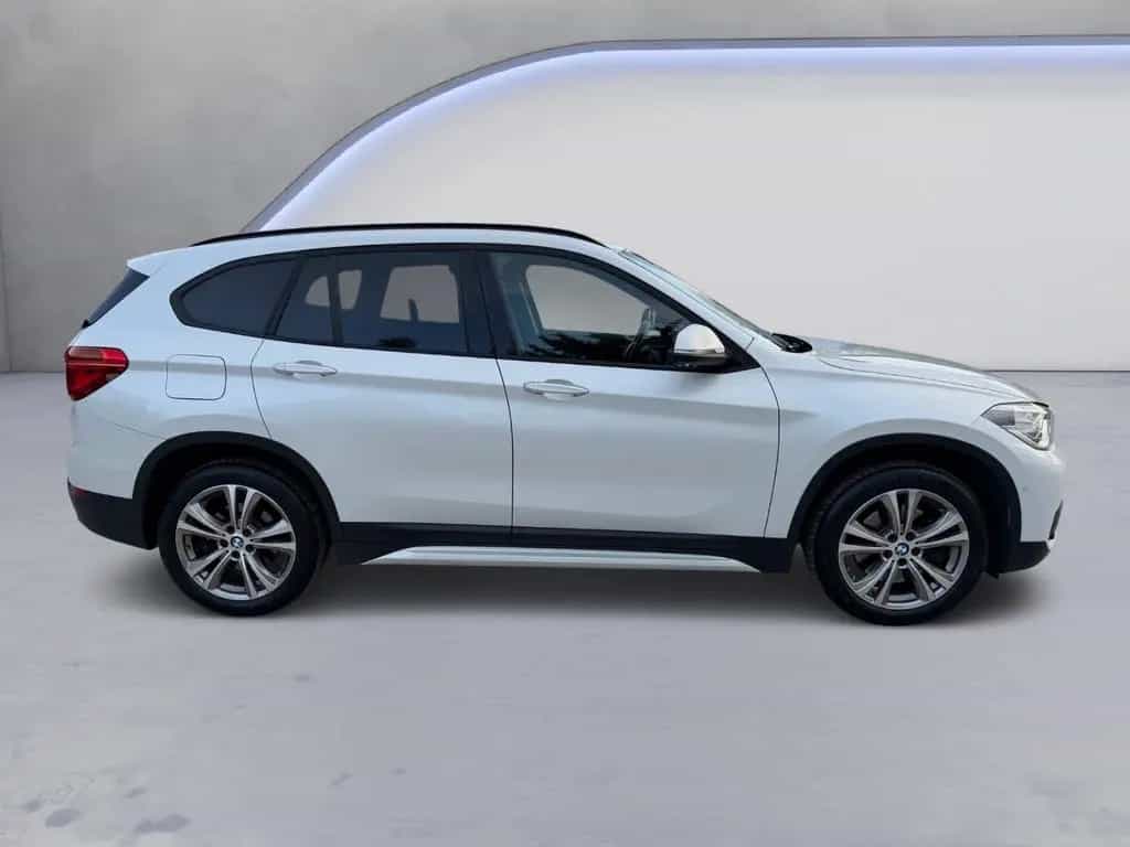 BMW X1 xDrive 20 i Sport Line+DAB+LED+SHZ+ 10/2018-photo-3