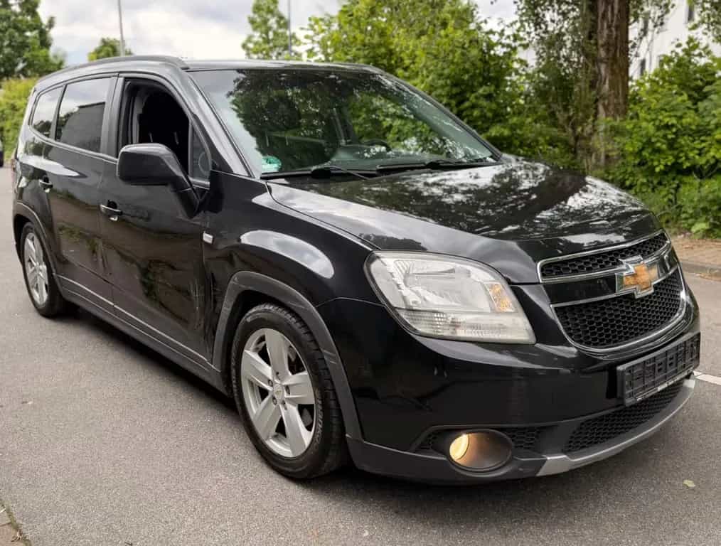 Chevrolet Orlando 2.0TD / 7 sitzer / Kamera / Tempomat .! 09/2013-photo-0