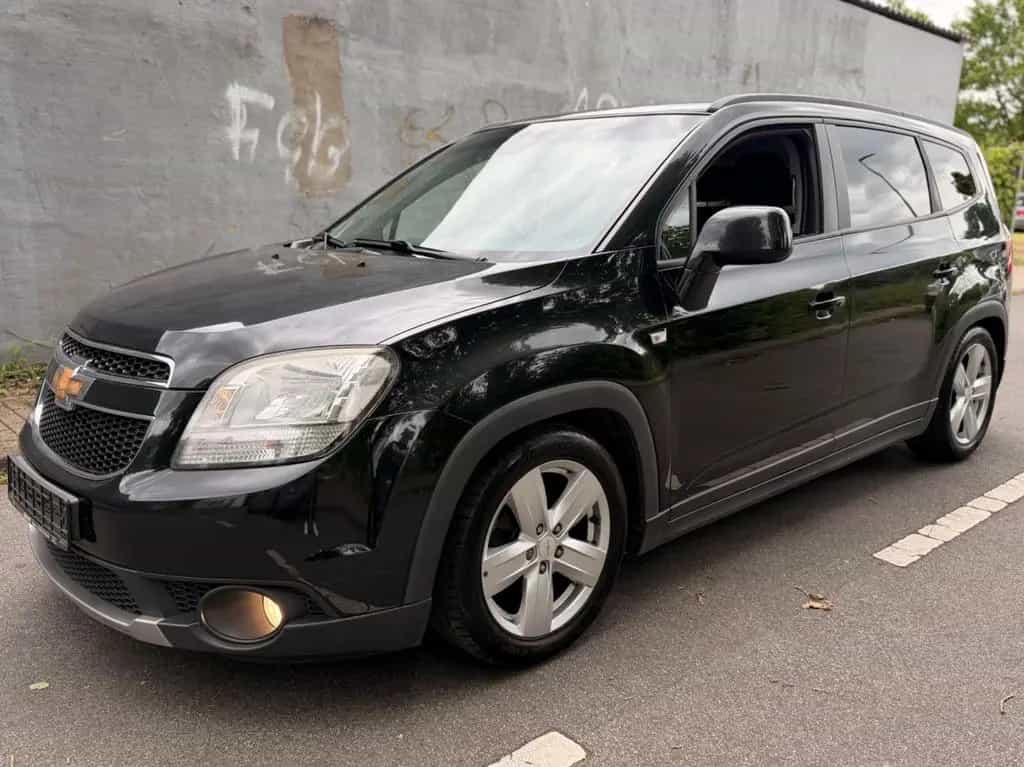 Chevrolet Orlando 2.0TD / 7 sitzer / Kamera / Tempomat .! 09/2013-photo-1