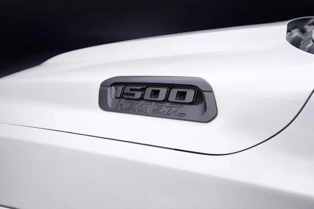 Dodge RAM 1500 CREW CAB*PANO*NAVI*KAM*AHK*UNFALLFREI* 11/2019-photo-12