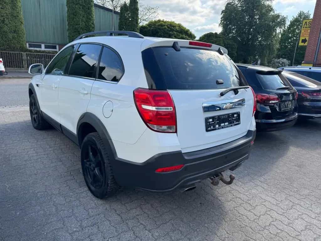 Chevrolet Captiva 2.2 D LT 2WD *AHK *7-SITZE *TÜV *SERVICE 02/2014-photo-6