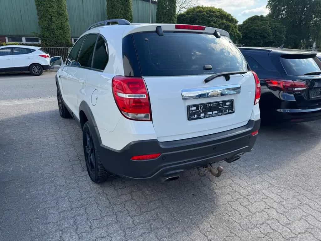 Chevrolet Captiva 2.2 D LT 2WD *AHK *7-SITZE *TÜV *SERVICE 02/2014-photo-7
