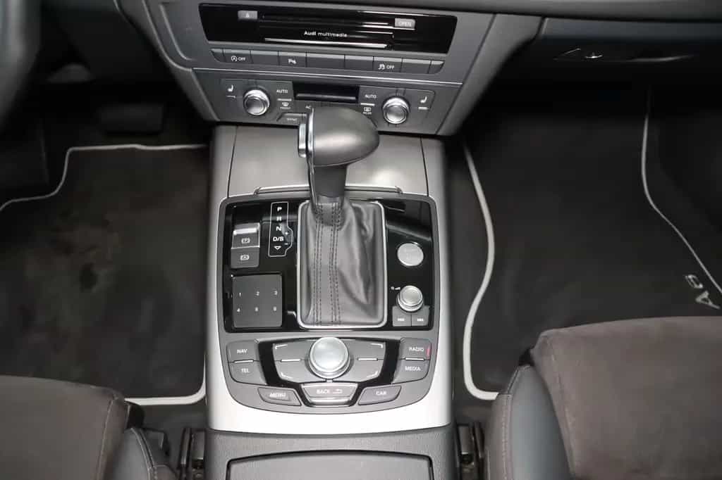 Audi A6 Avant 3.0 TDI quattro Pano. * AHK * Service 12/2012-photo-14