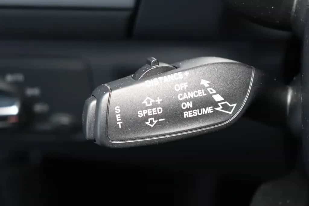 Audi A6 Avant 3.0 TDI quattro Pano. * AHK * Service 12/2012-photo-24