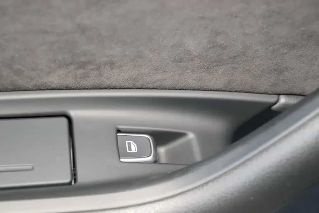 Audi A6 Avant 3.0 TDI quattro Pano. * AHK * Service 12/2012-photo-27