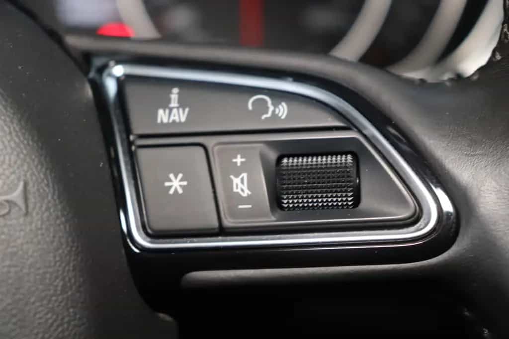 Audi A6 Avant 3.0 TDI quattro Pano. * AHK * Service 12/2012-photo-9