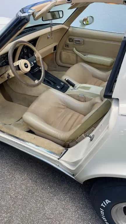 Corvette C3 07/1980-photo-11