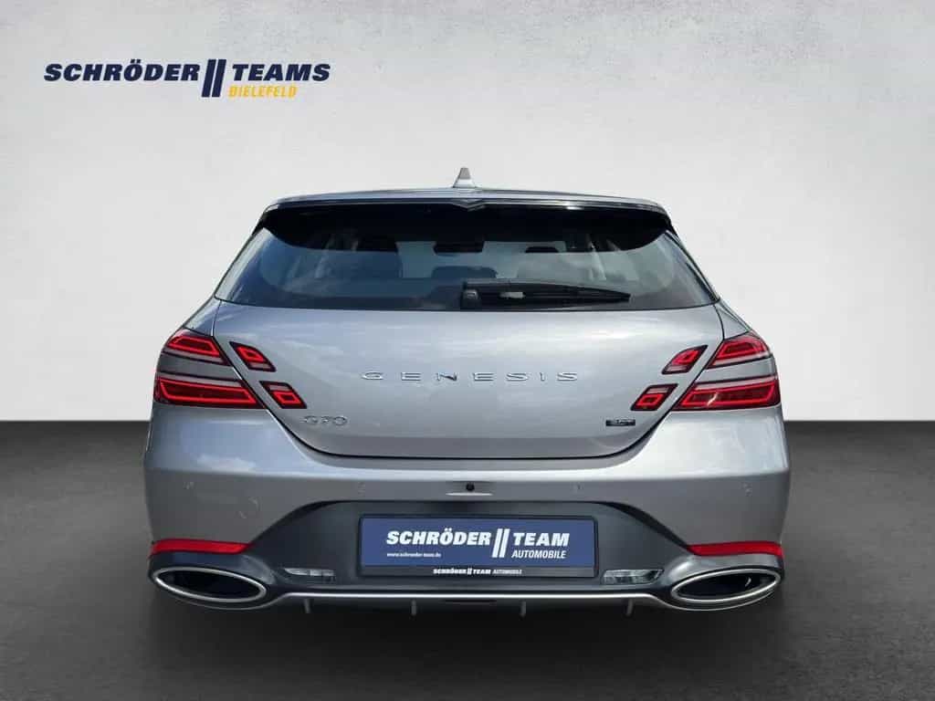 Genesis G70 Shooting Brake 2.0 T-GDi DCT Premium Line AC 11/2023-photo-3