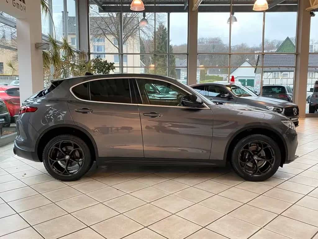 Alfa Romeo Stelvio 2.0 Turbo Lusso Q4 ACC KAMERA LEDER PANO 11/2019-photo-1