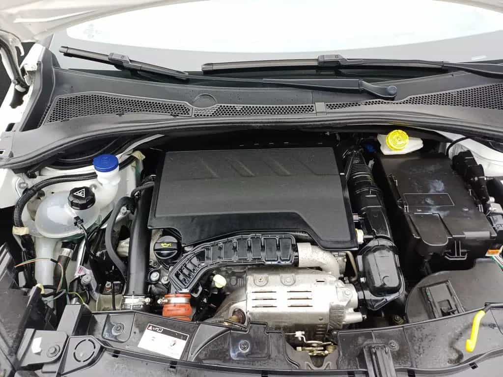 Citroën C3 SH.PACK PT110EAT6 01/2023-photo-4