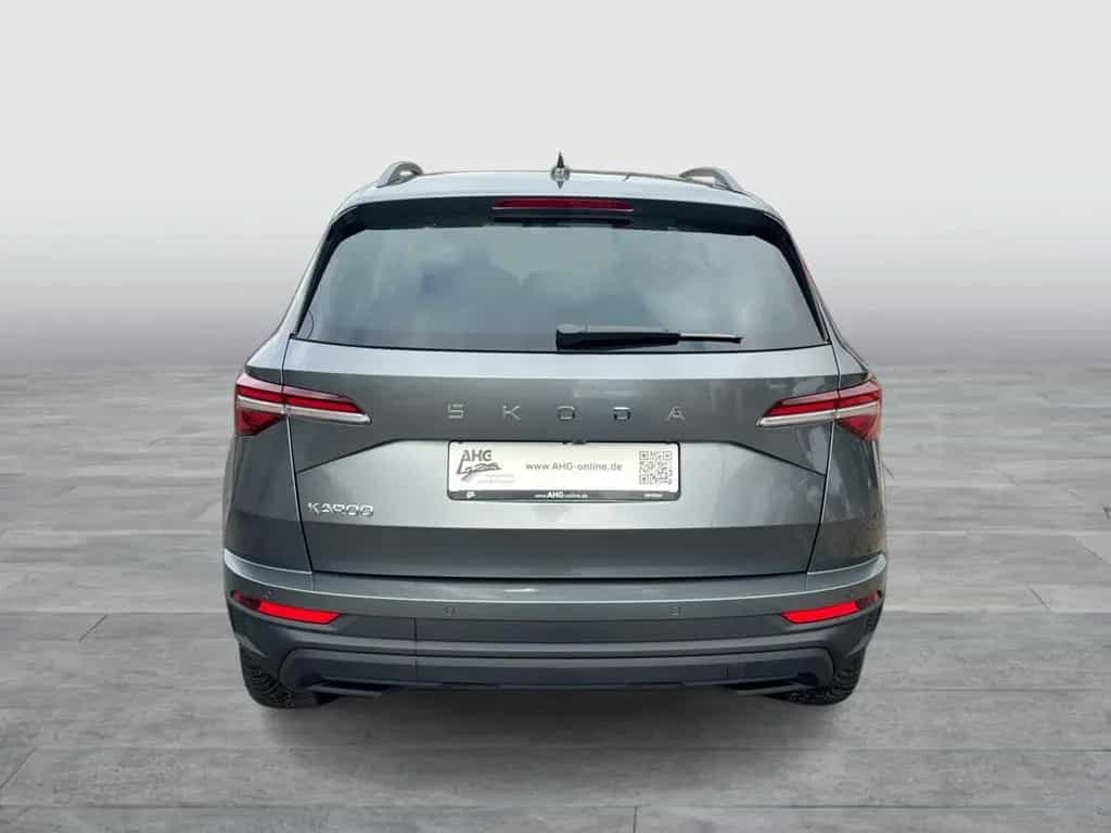 Skoda Karoq 1.5 TSI DSG Tour Anhängerkupplung LED Navi 09/2025-photo-4